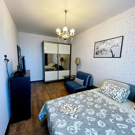 Italian Boulevard Modern Apartment Odessa Exterior foto
